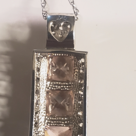 Sterling Silver & Light Pink White CZ Pendant Necklace Excellent Condition - Picture 3 of 5